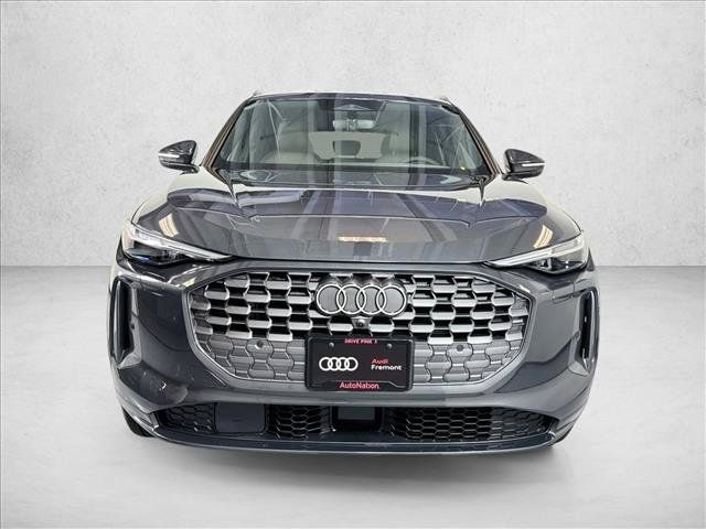 New 2026 Audi Q5 Premium Plus AWD/4WD image 2
