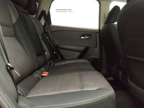 Used 2023 Nissan Rogue SV FWD image 19
