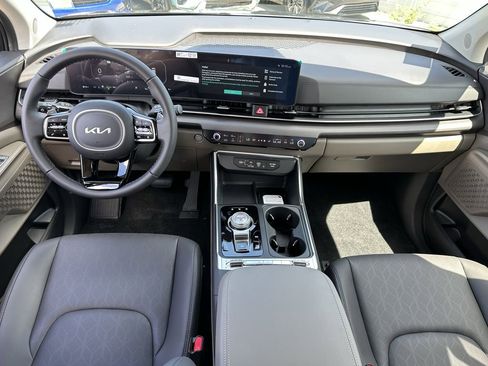 New 2026 Kia Carnival SX FWD image 8