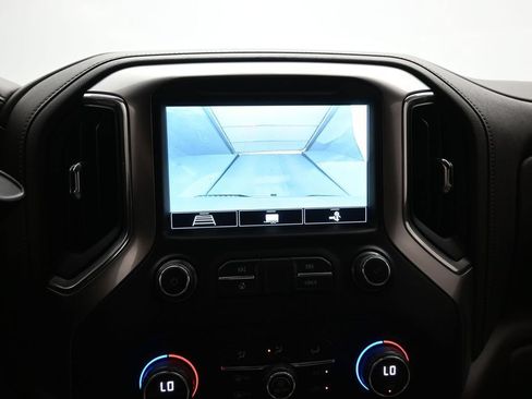 Used 2020 Chevrolet Silverado 1500 LTZ AWD/4WD image 17