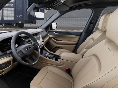 New 2026 Jeep Grand Cherokee L Limited w/ Luxury Tech Group II image 22