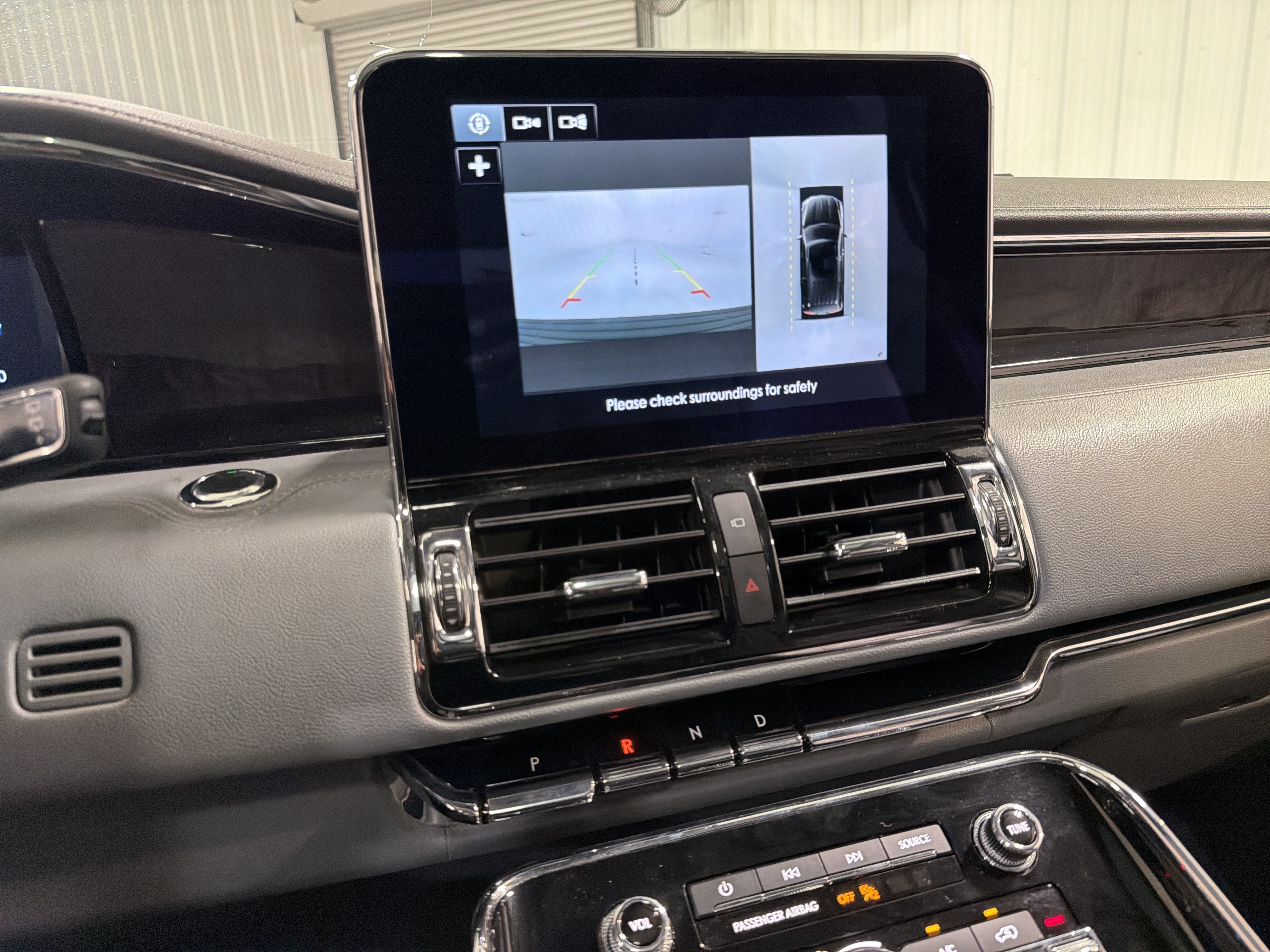 Used 2019 Lincoln Navigator Select RWD image 5
