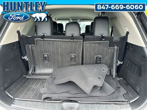 Used 2023 Nissan Pathfinder SL w/ Lighting Package (N92) AWD/4WD image 9