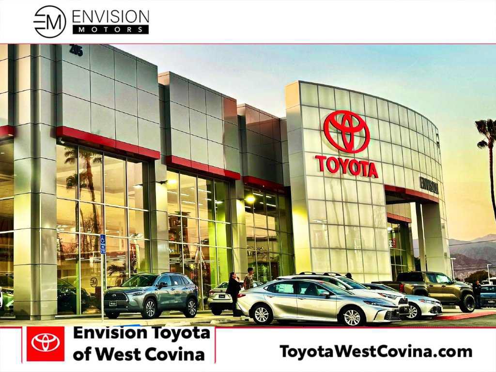 Used 2024 Toyota Tundra SR w/ SR Tow Package RWD image 2