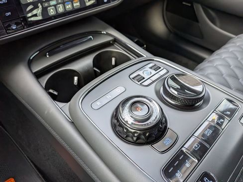 New 2026 Genesis G90 3.5T Prestige image 23