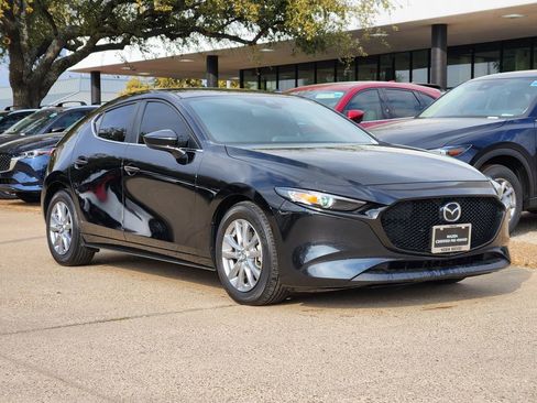 Used 2023 MAZDA MAZDA3 s image 3