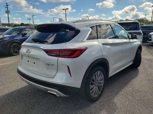 Certified 2025 INFINITI QX50 Luxe AWD/4WD image 3