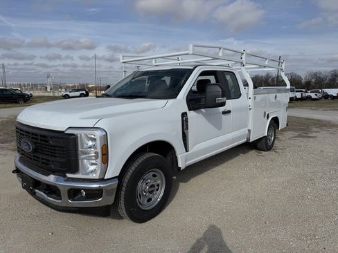 New 2026 Ford F250 XL w/ XL Chrome Package image 1