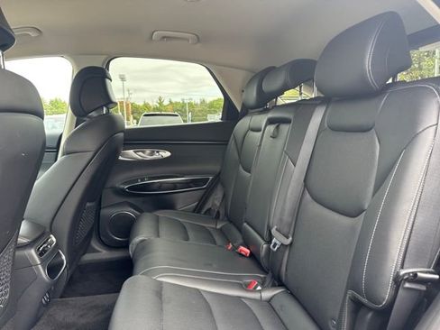 Used 2025 Genesis GV70 2.5T image 19