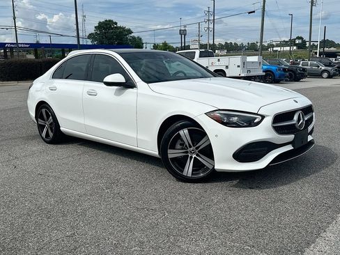 Used 2025 Mercedes-Benz C 300 Sedan image 2