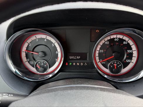 Used 2017 Dodge Grand Caravan SXT FWD image 37
