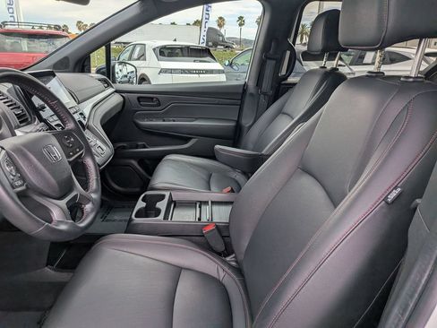 Used 2024 Honda Odyssey Sport image 15