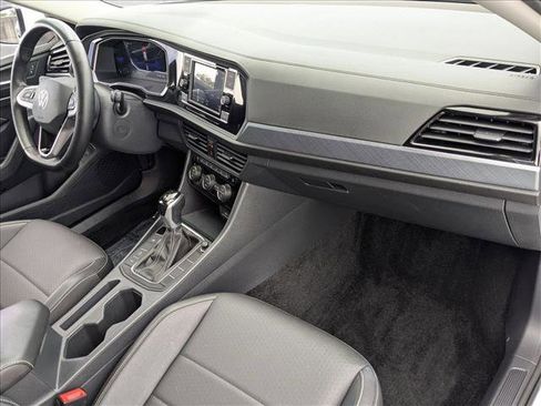Used 2023 Volkswagen Jetta SE w/ Panoramic Sunroof Package FWD image 20