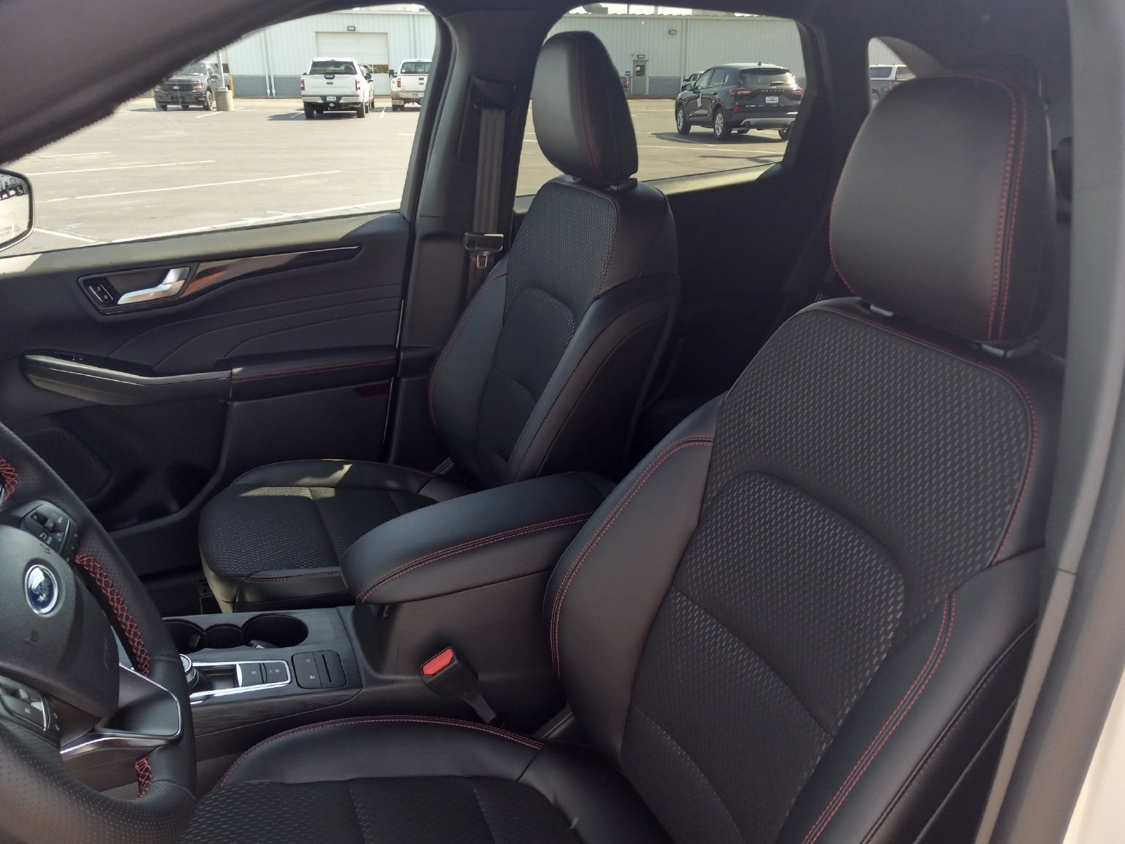 Used 2026 Ford Escape ST-Line FWD image 12
