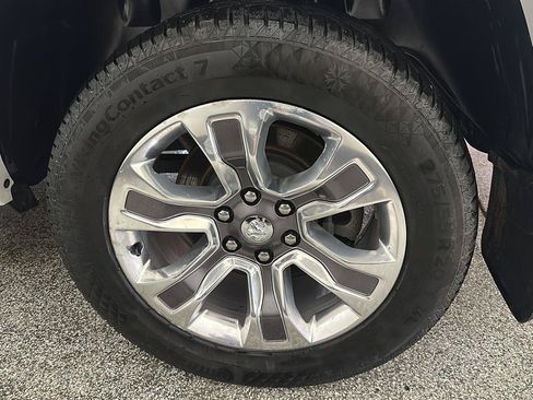 Used 2023 RAM 1500 Limited w/ Body Color Bumper Group AWD/4WD image 11