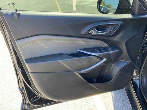 Used 2024 Chevrolet Trax ACTIV w/ Driver Confidence Package image 11