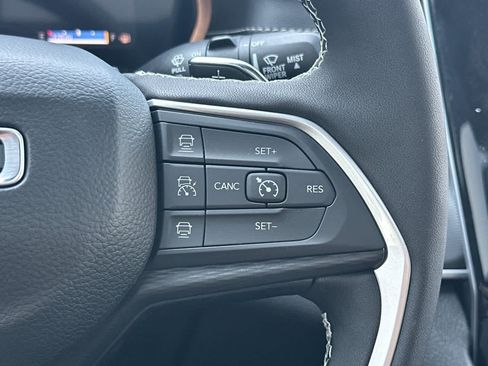 New 2026 Jeep Grand Cherokee L 4WD image 28