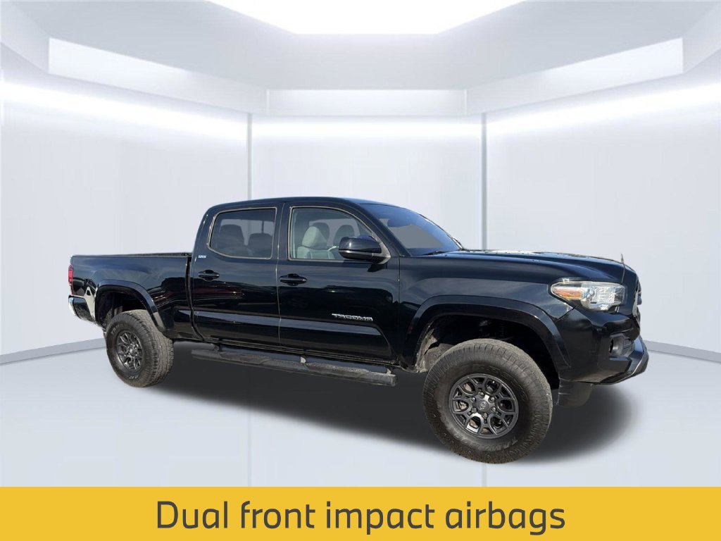 Used 2018 Toyota Tacoma SR5 RWD image 14