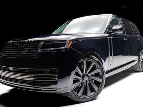 Used 2024 Land Rover Range Rover SV image 1