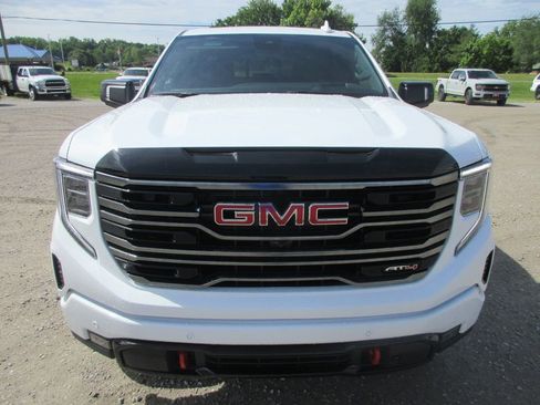 New 2026 GMC Sierra 1500 AT4 w/ AT4 Premium Package AWD/4WD image 11