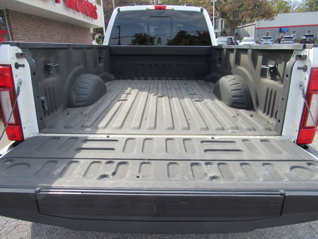 Used 2022 Ford F350 Lariat w/ Lariat Ultimate Package AWD/4WD image 13