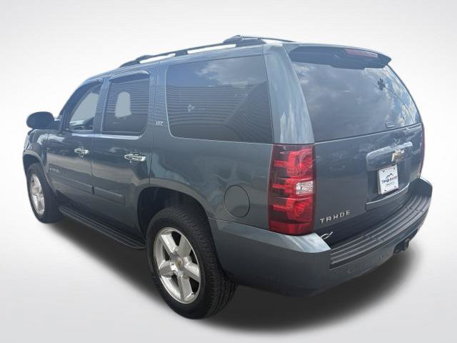 Used 2008 Chevrolet Tahoe LTZ w/ LTZ Preferred Equipment Group AWD/4WD image 2