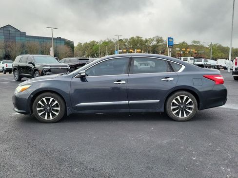 Used 2017 Nissan Altima 2.5 SL image 3