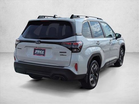 Used 2025 Subaru Forester Premium w/ Protection Package (1PH) image 5