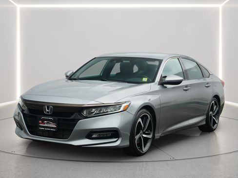 Used 2018 Honda Accord Sport image 1