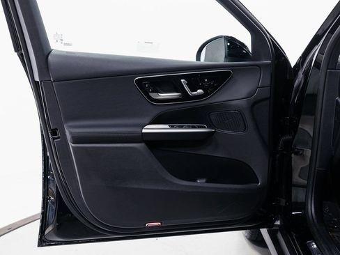 Certified 2026 Mercedes-Benz GLC 300 4MATIC image 5