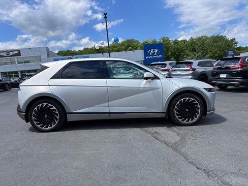 Used 2024 Hyundai Ioniq 5 Limited AWD/4WD image 8