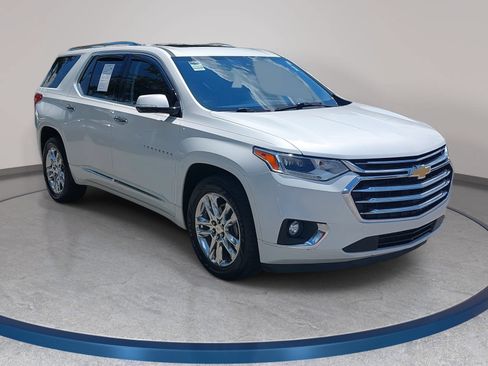Used 2018 Chevrolet Traverse High Country AWD/4WD image 3