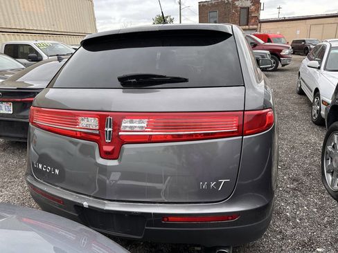 Used 2010 Lincoln MKT Base 4dr Crossover FWD image 10