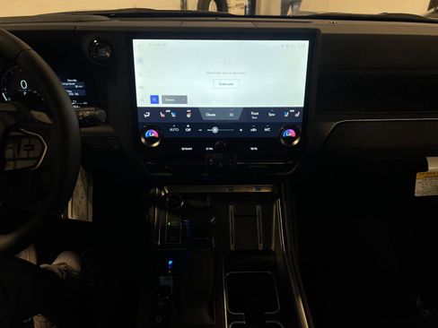 Used 2026 Lexus GX 550 image 16