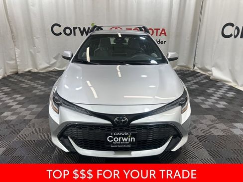 Used 2020 Toyota Corolla SE image 2