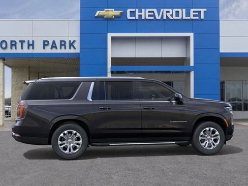 New 2026 Chevrolet Suburban LS RWD image 5