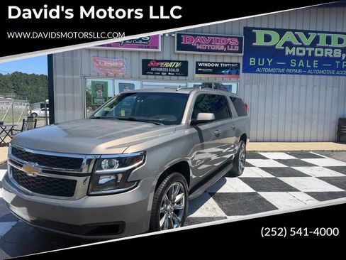 Used 2017 Chevrolet Suburban LT AWD/4WD image 1