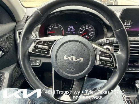 Used 2022 Kia Seltos EX AWD/4WD image 18