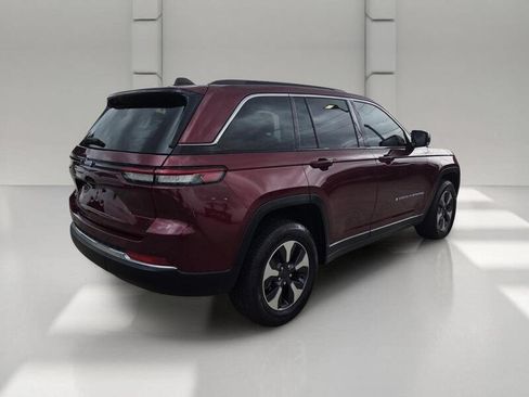 Used 2024 Jeep Grand Cherokee Limited 4xe AWD/4WD image 5