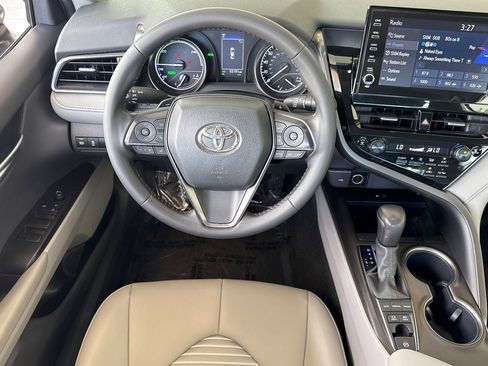 Used 2024 Toyota Camry SE w/ Audio Upgrade Package FWD image 27