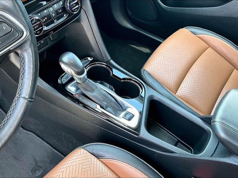 Used 2021 Buick Encore GX Essence w/ Experience Buick Package AWD/4WD image 15