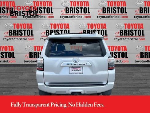 Used 2015 Toyota 4Runner SR5 Premium AWD/4WD image 4