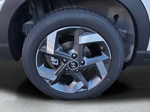 New 2025 Hyundai Venue SEL image 10