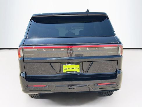 New 2026 Lincoln Navigator Premiere AWD/4WD image 6
