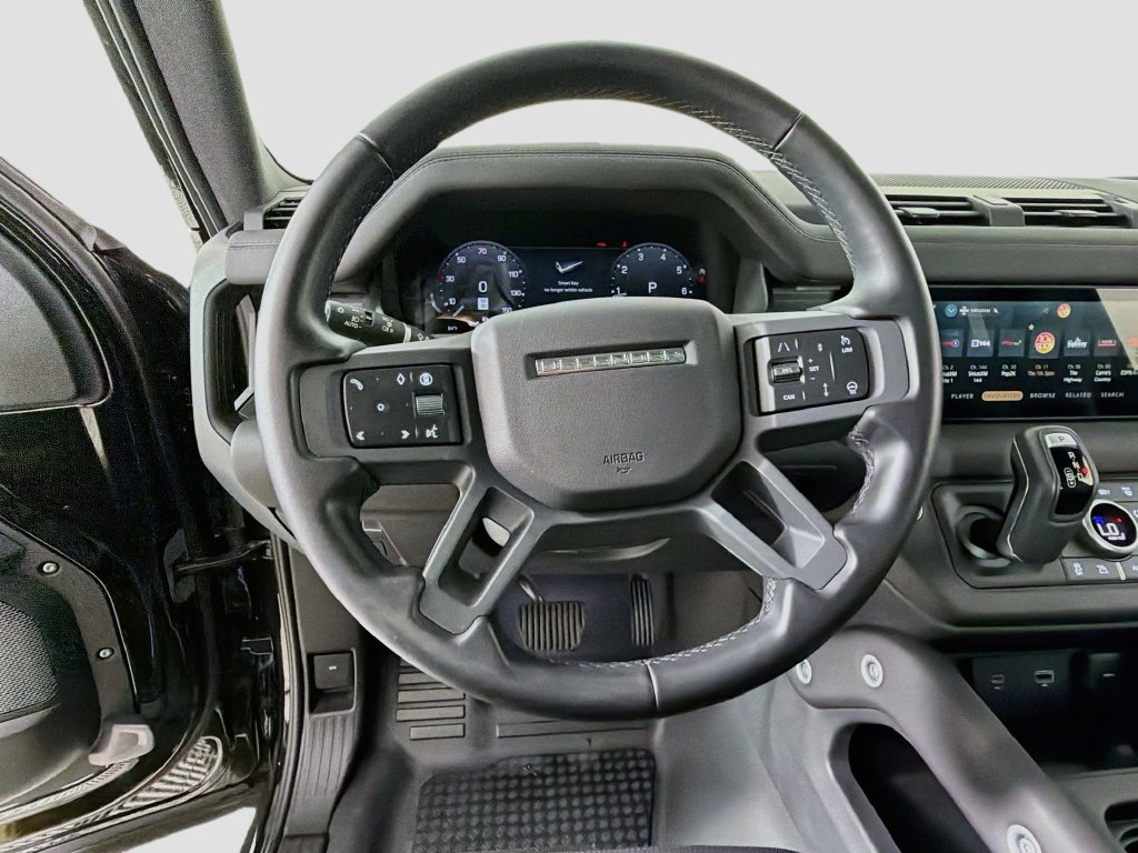 Certified 2024 Land Rover Defender 110 X-Dynamic SE AWD/4WD image 11