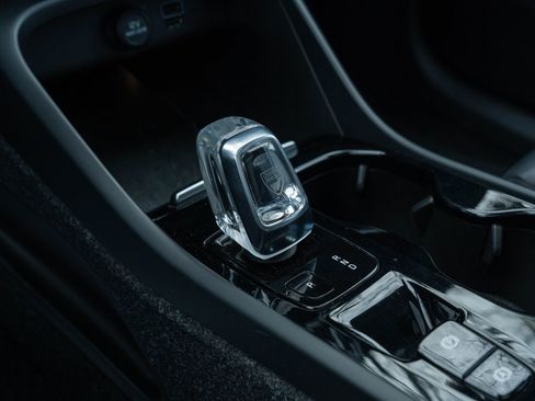 Used 2020 Volvo XC40 T5 Inscription image 25