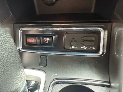 Used 2020 Subaru Ascent Limited w/ Technology Package image 29