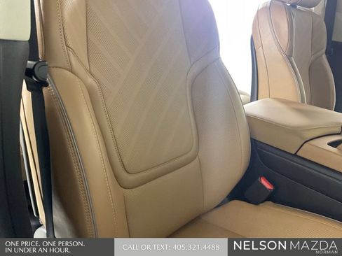 Used 2025 INFINITI QX80 Luxe w/ Exterior Package AWD/4WD image 29