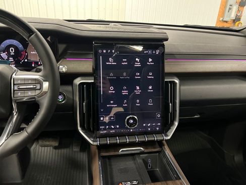 New 2026 GMC Acadia Denali Ultimate w/ LPO, Floor Liner Package image 22