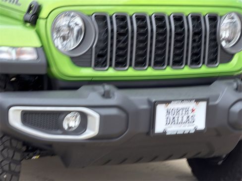 New 2025 Jeep Gladiator Sport image 7